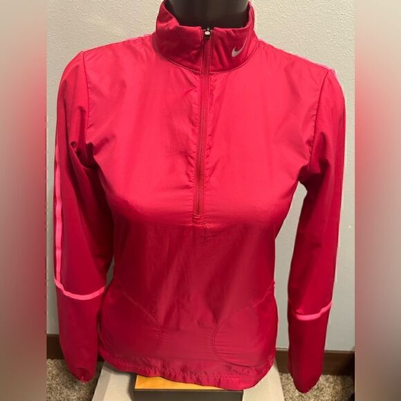 Nike Jackets & Blazers - Nike Golf Women’s XS Half ZIP Rain Jacket